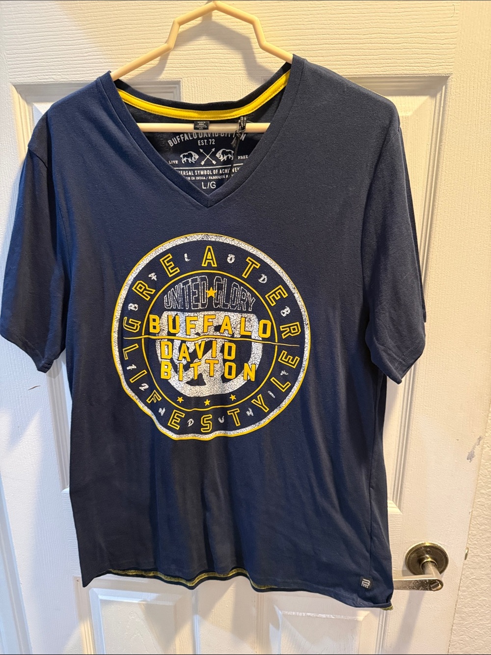 Buffalo David Bitton Navy Short-Sleeve V-Neck Tee with Yellow Logo Never worn!